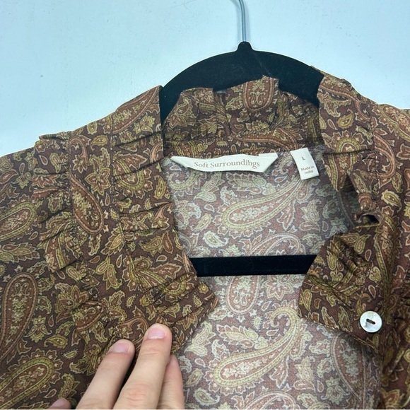 SOFT SURROUNDINGS brown paisley print button up blouse Z2 - Picture 4 of 7
